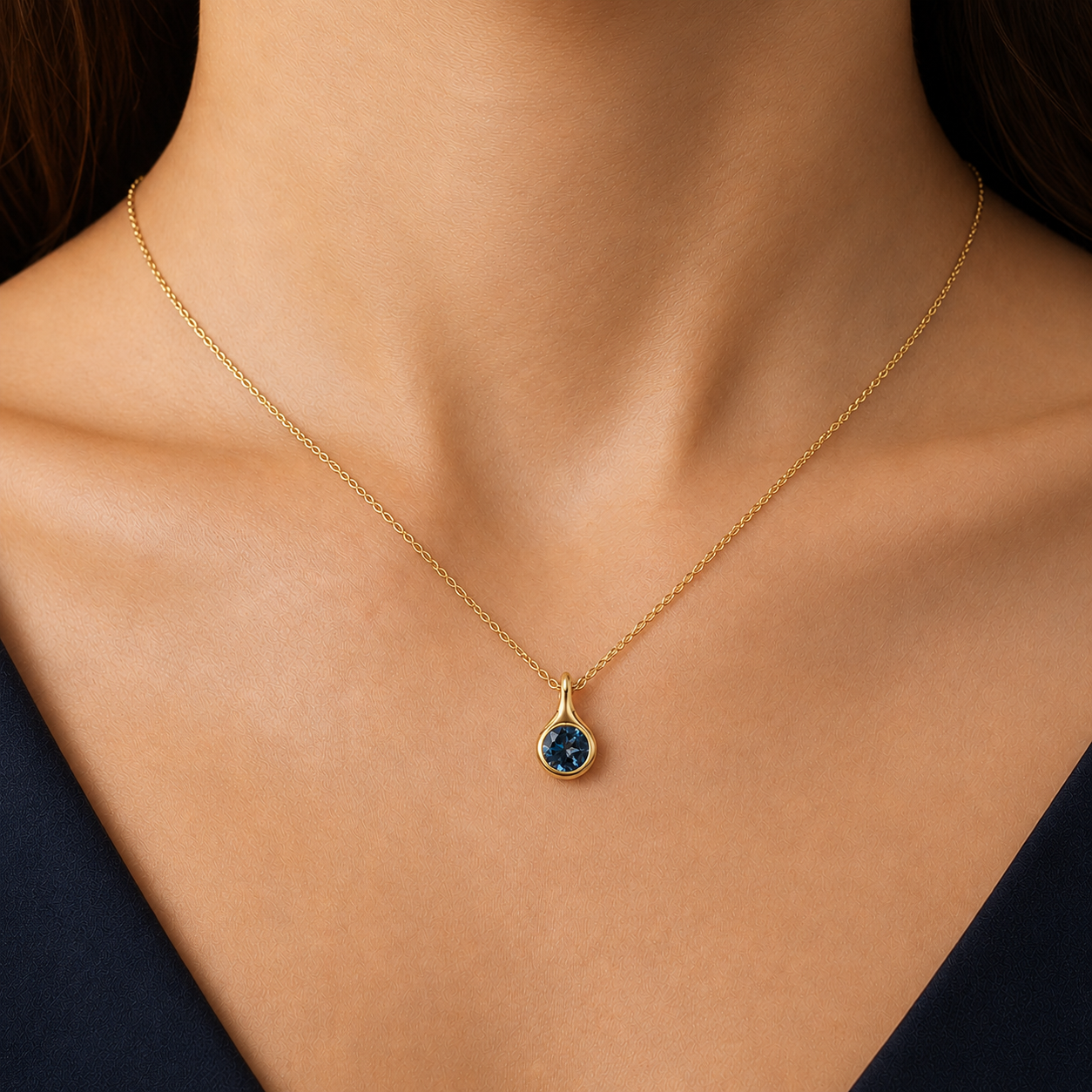 Mystic Droplet Labradorite Pendant In 14K Gold