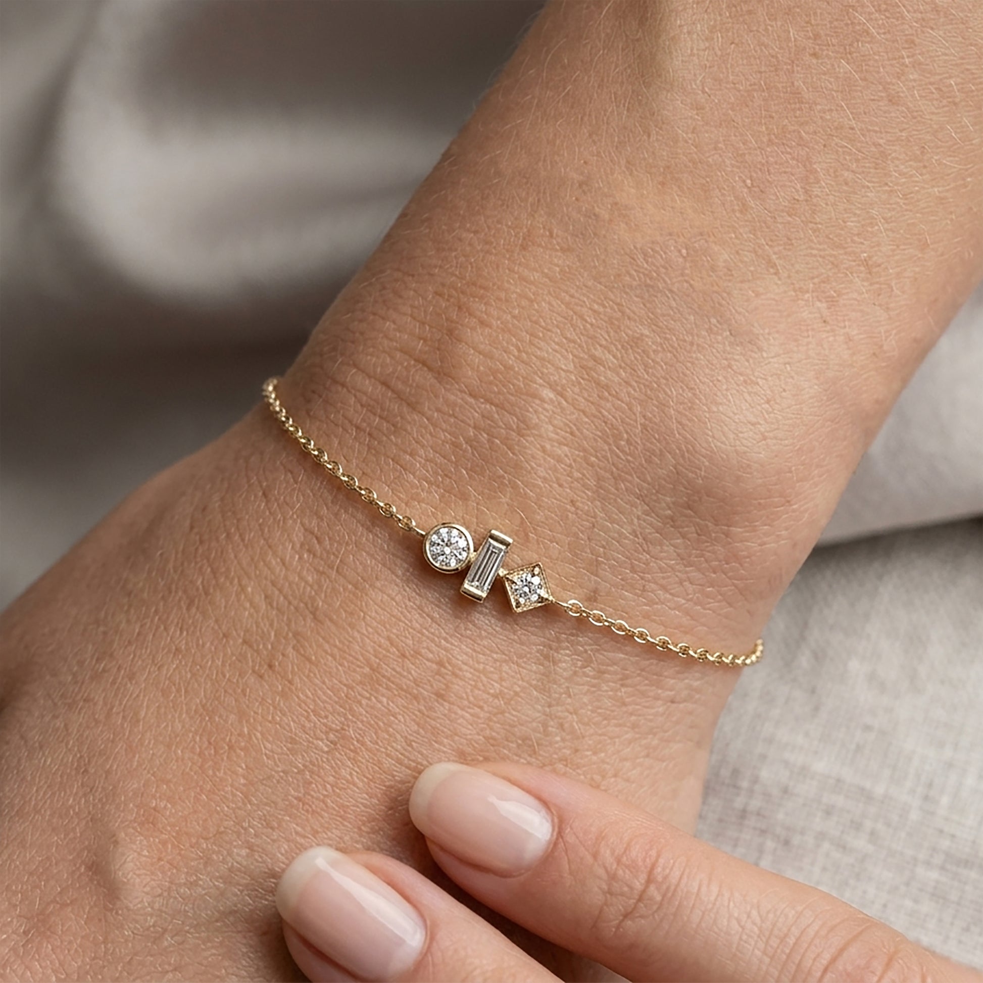 Abstract Bezel Diamond Bracelet in 14K Gold