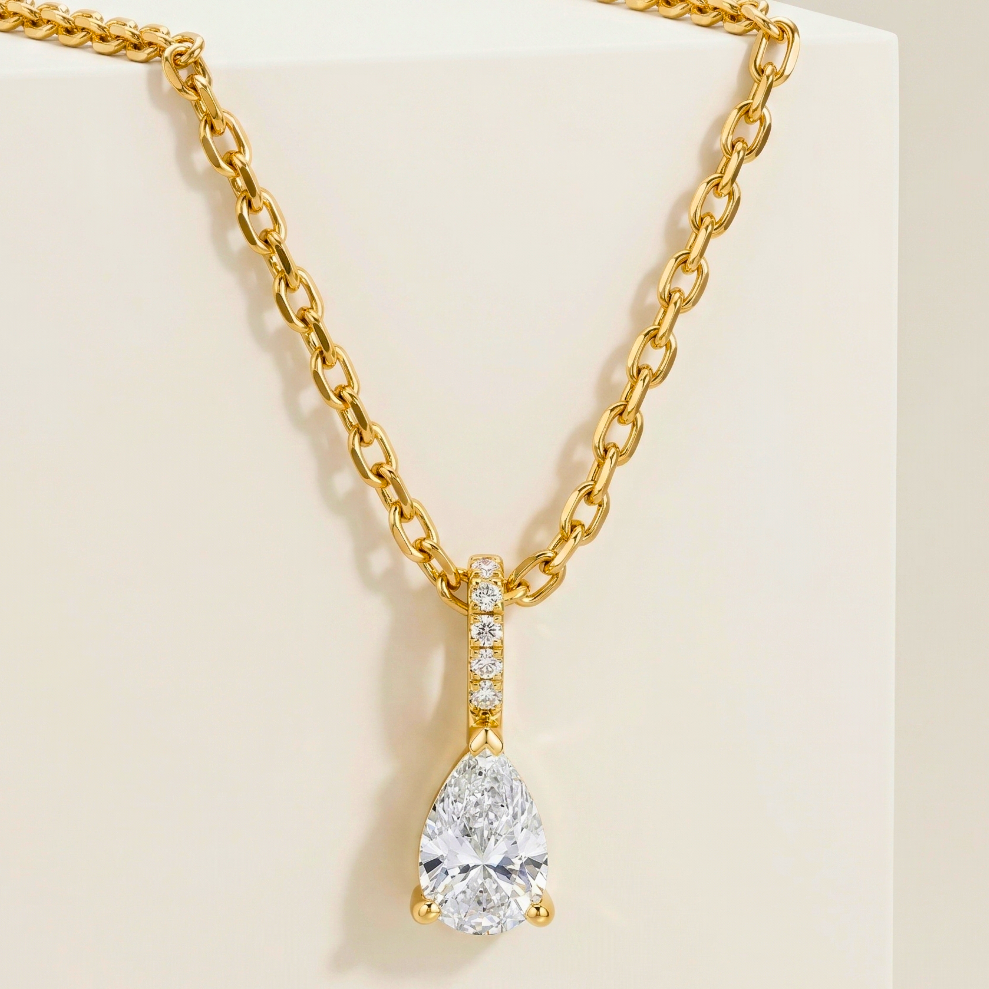 GOLD NECKLACES