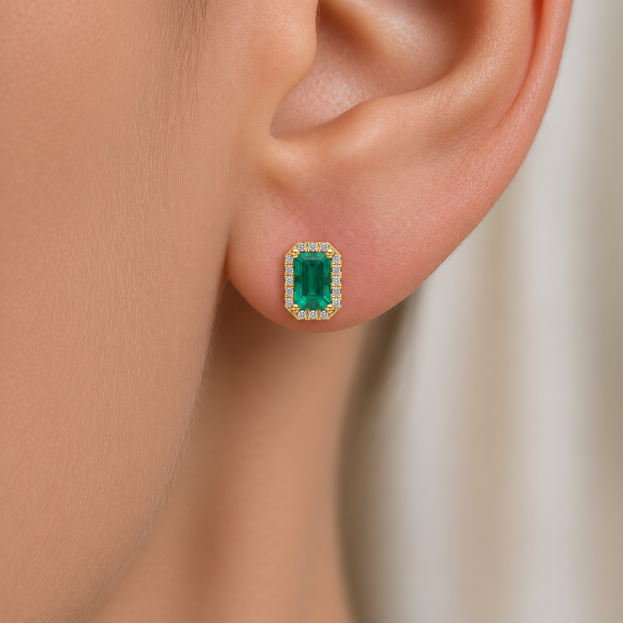 Emerald-Cut Emerald Stud Earrings in 18K Gold