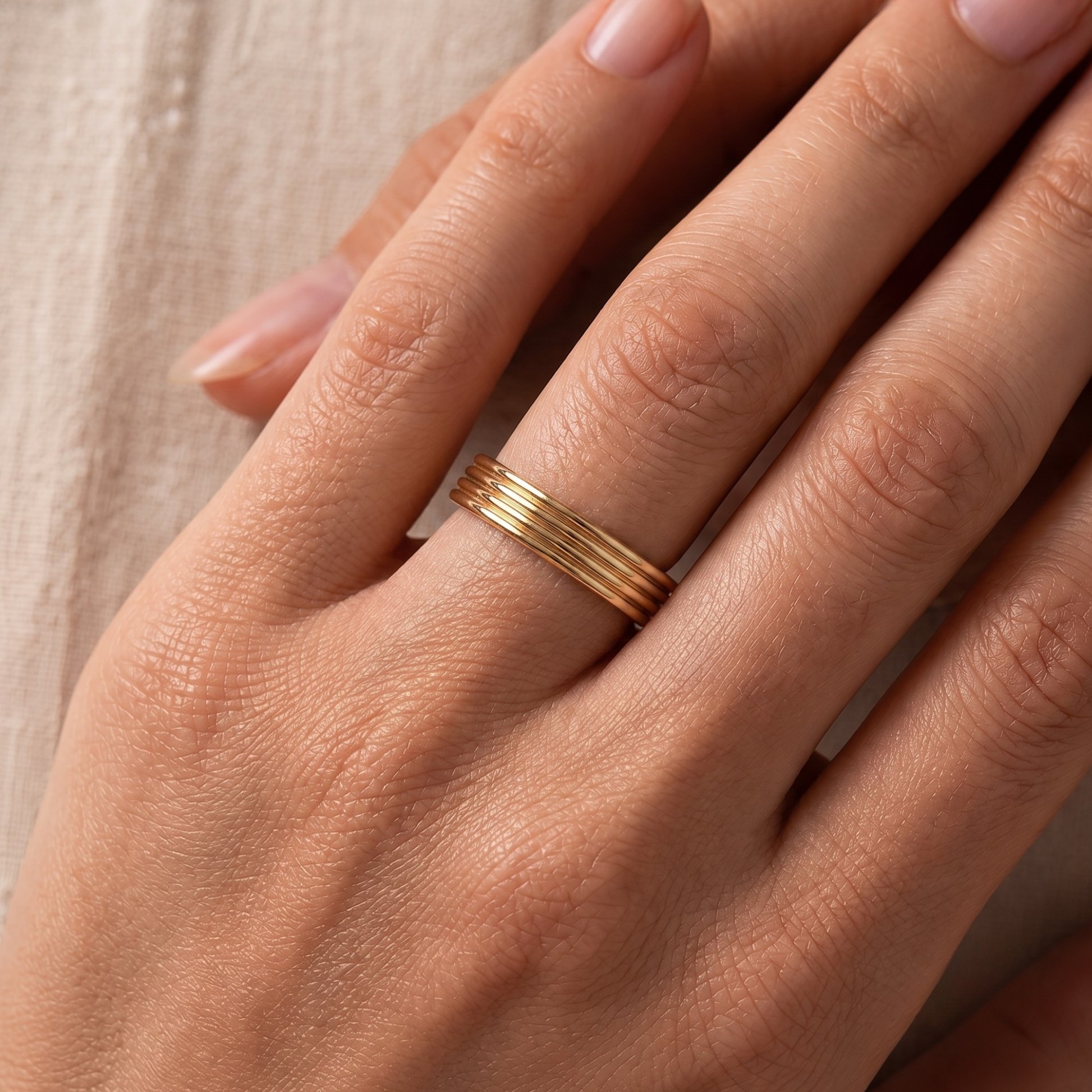 Layered Wave Band Ring in 14K Gold