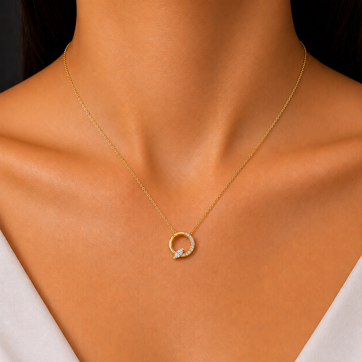 Marquise Diamond Circle Necklace in 14K Gold