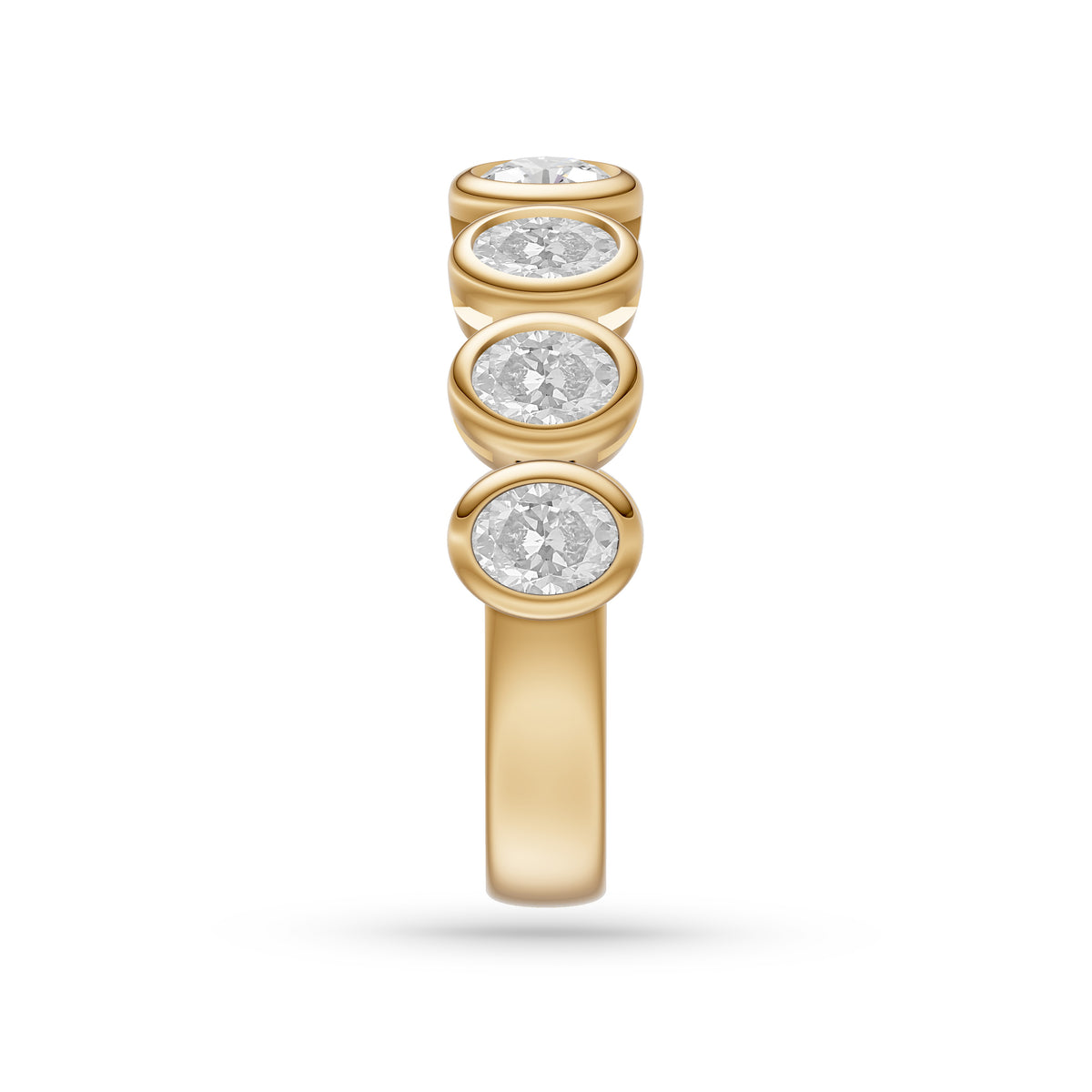 Diamond Oval Bezel Ring in 18K Gold