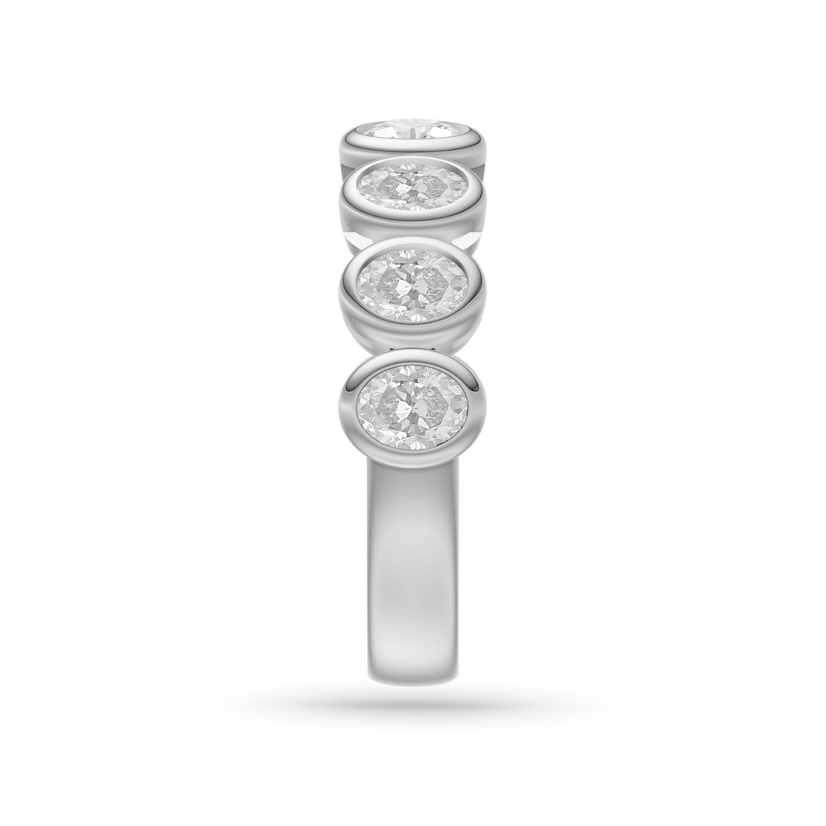 Diamond Oval Bezel Ring in 18K Gold