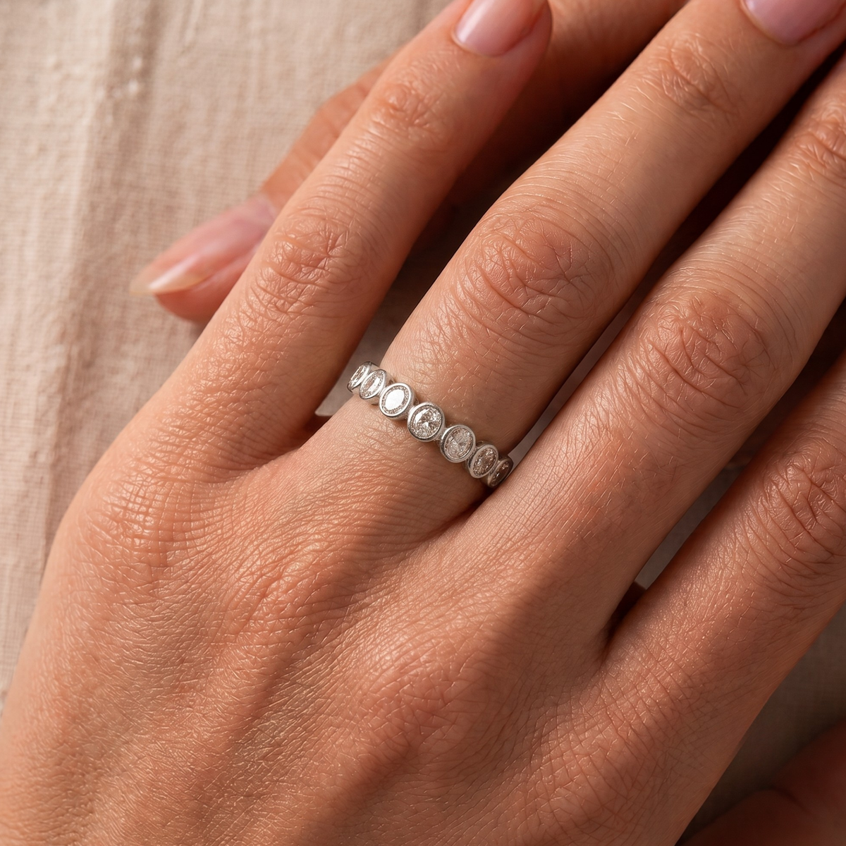 Diamond Oval Bezel Ring in 18K Gold