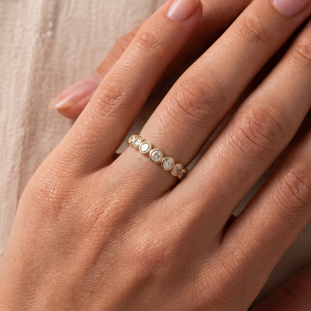 Diamond Oval Bezel Ring in 18K Gold