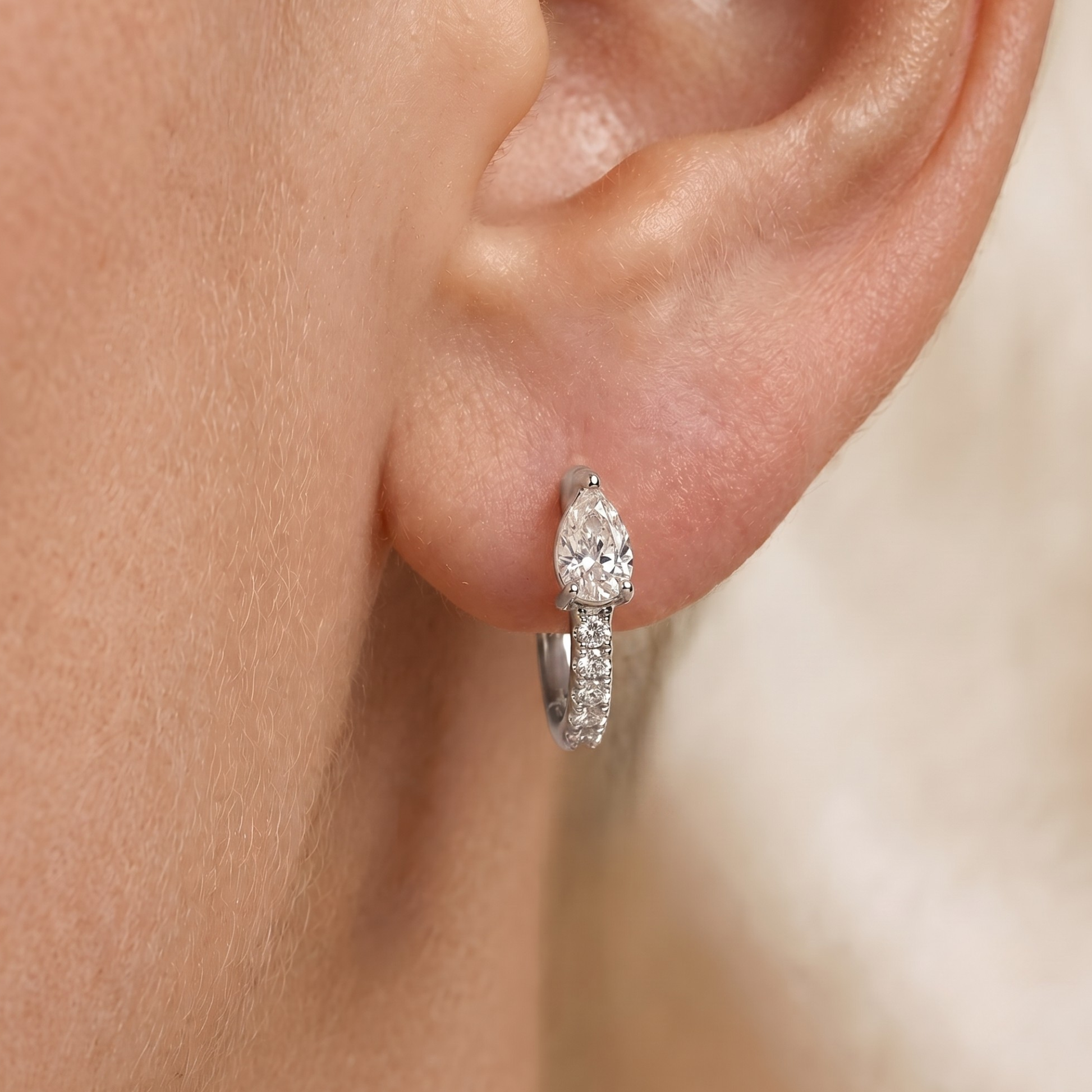 Pear-Shape Stile Diamond Hoop Earrings In 14K Gold