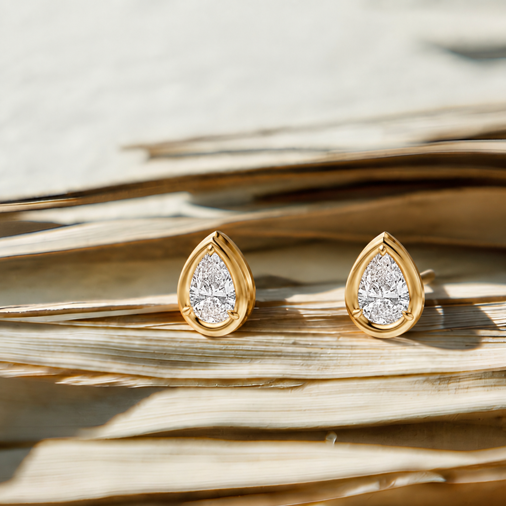 DIAMOND STUDS