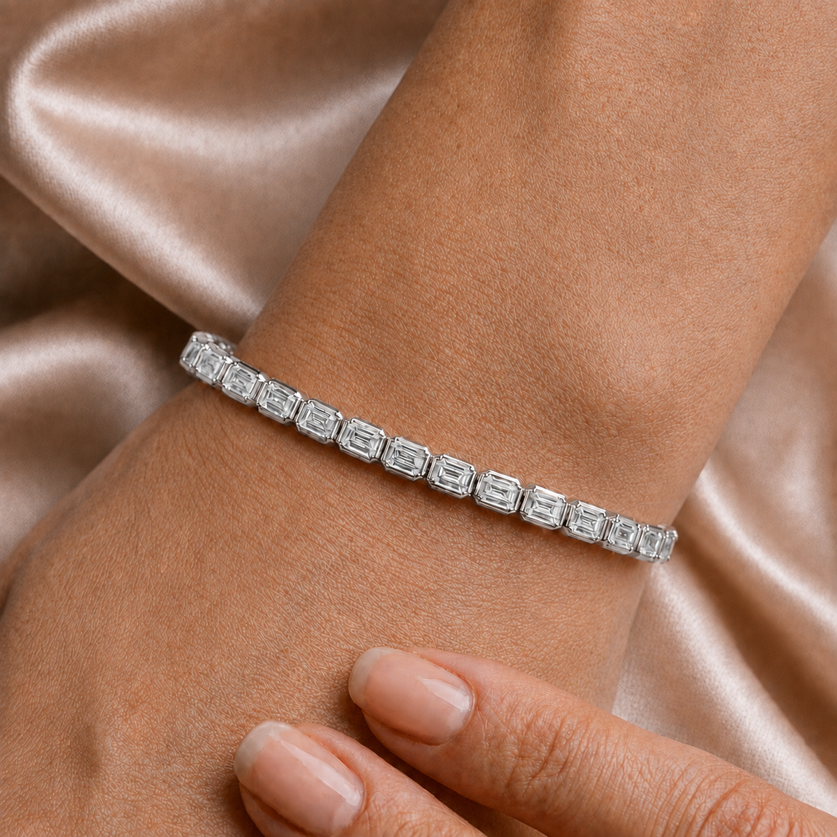 Emerald-Cut Bezel Diamond Tennis Bracelet in 14K Gold