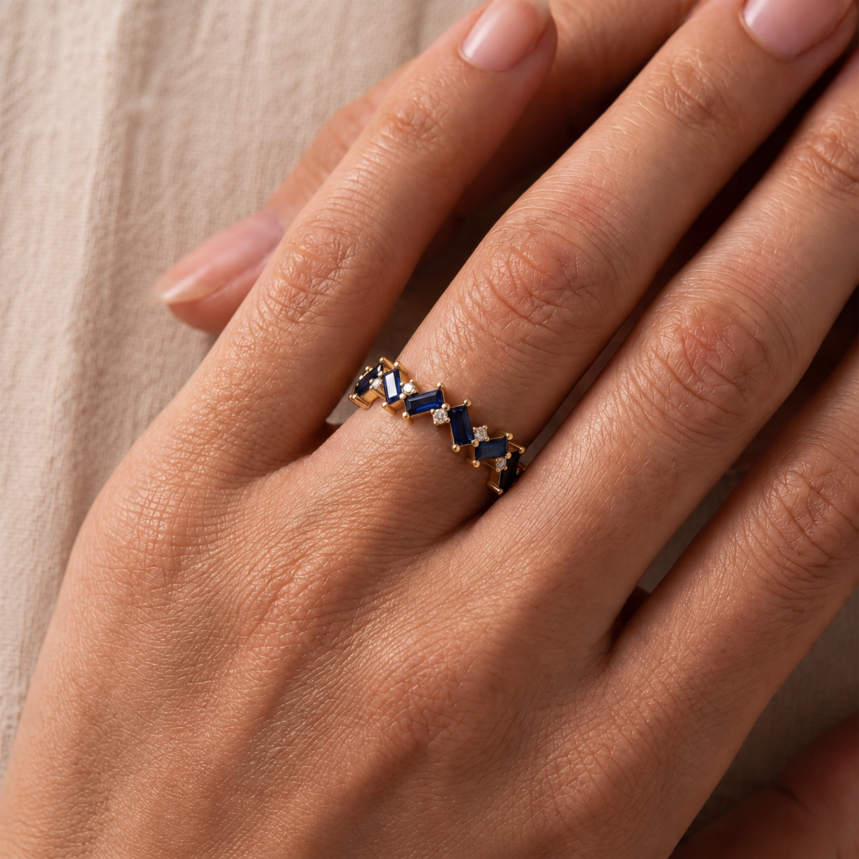 Sapphire Abstract Band Ring in 18K Gold