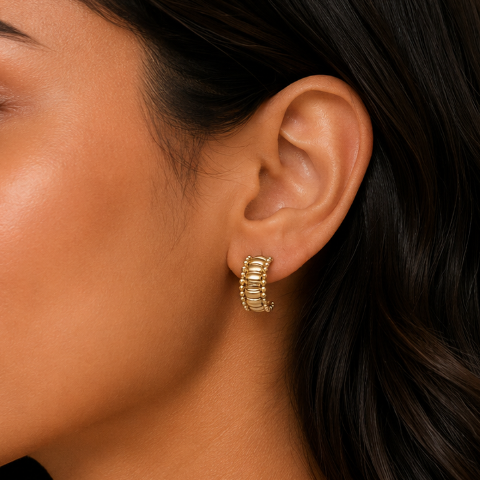 Sculpted Hoop Earrings In 14K Gold