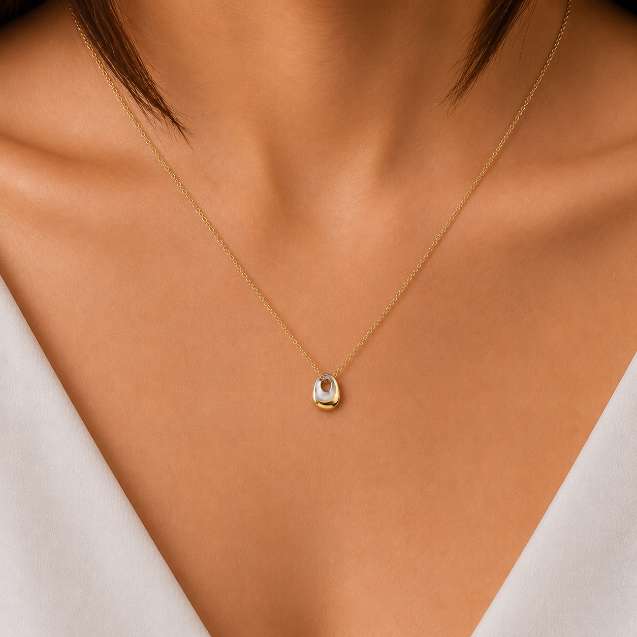 Two-Tone Sculptural Pendant Necklace in 14K Gold