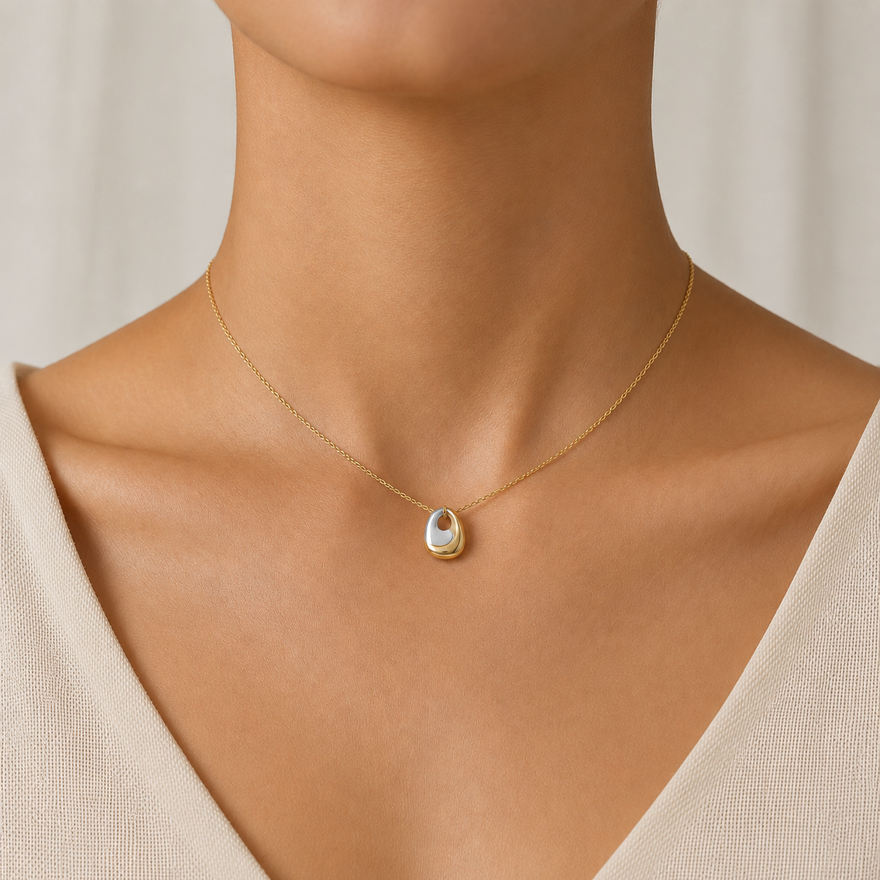 Two-Tone Sculptural Necklace in 14K Gold