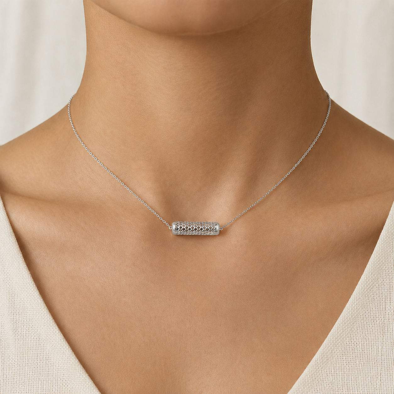 Honeycomb Tube Necklace In 14K Gold
